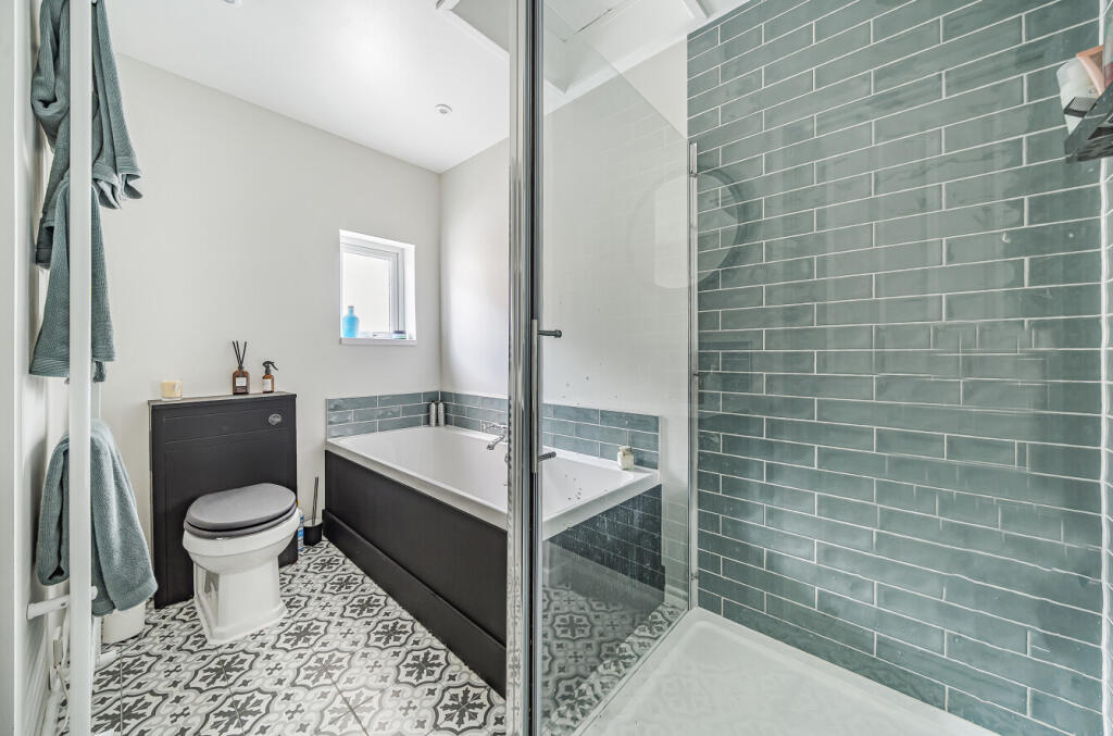 Bedroom One En-Suite