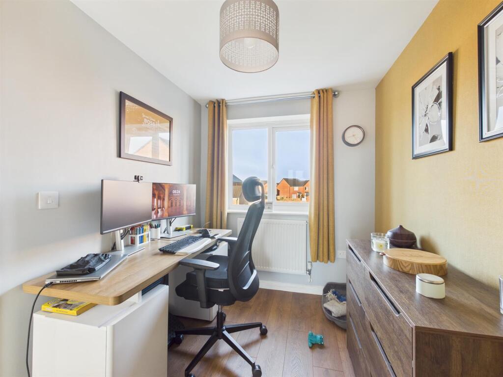 19 Cranmer Road Photos (11).jpg