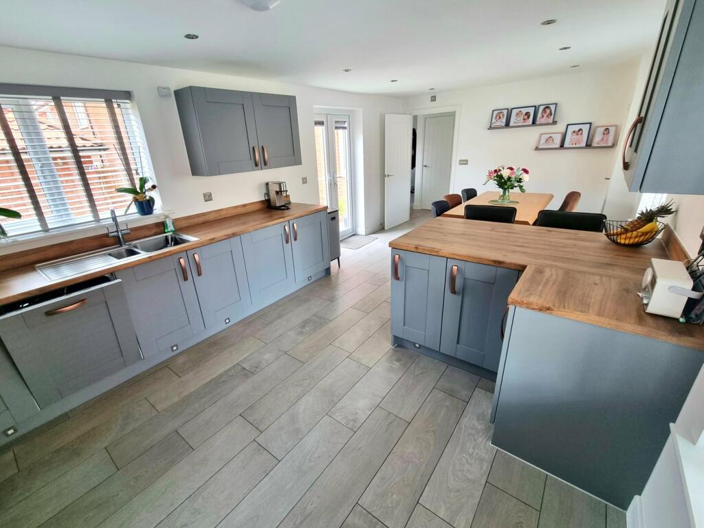 Kitchen/ Diner
