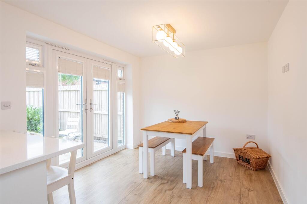 Kitchen / Diner