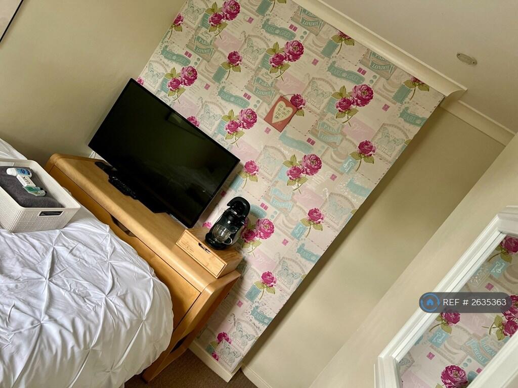 Double Bedroom