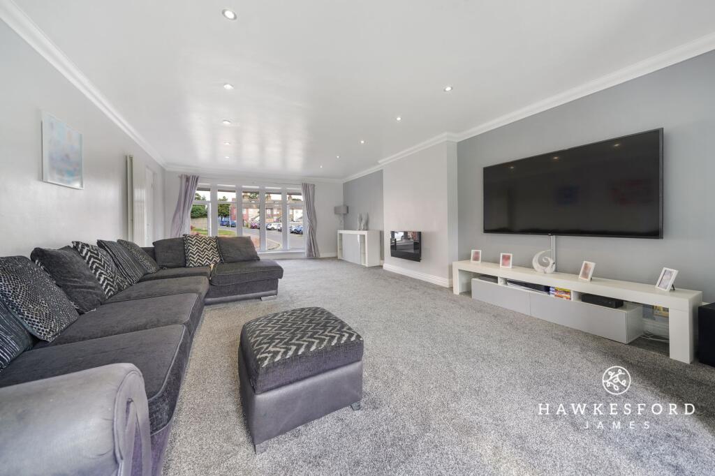 Hall Close, Sittingbourne - Lounge