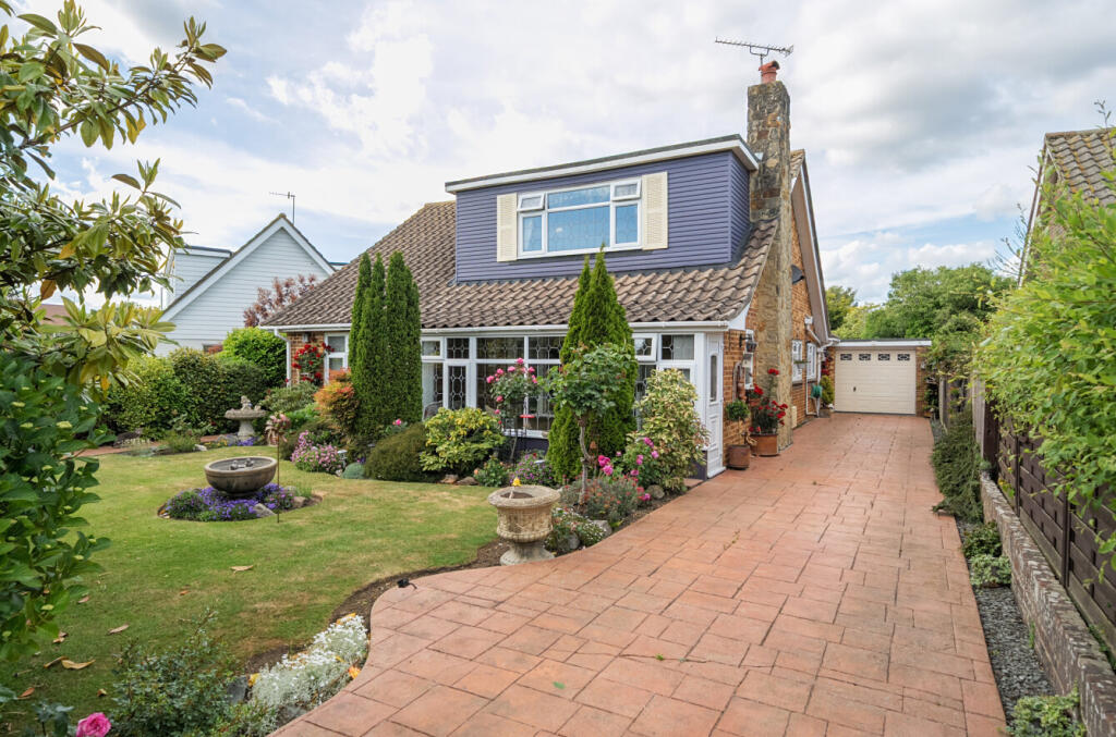 1299573-19-683752...