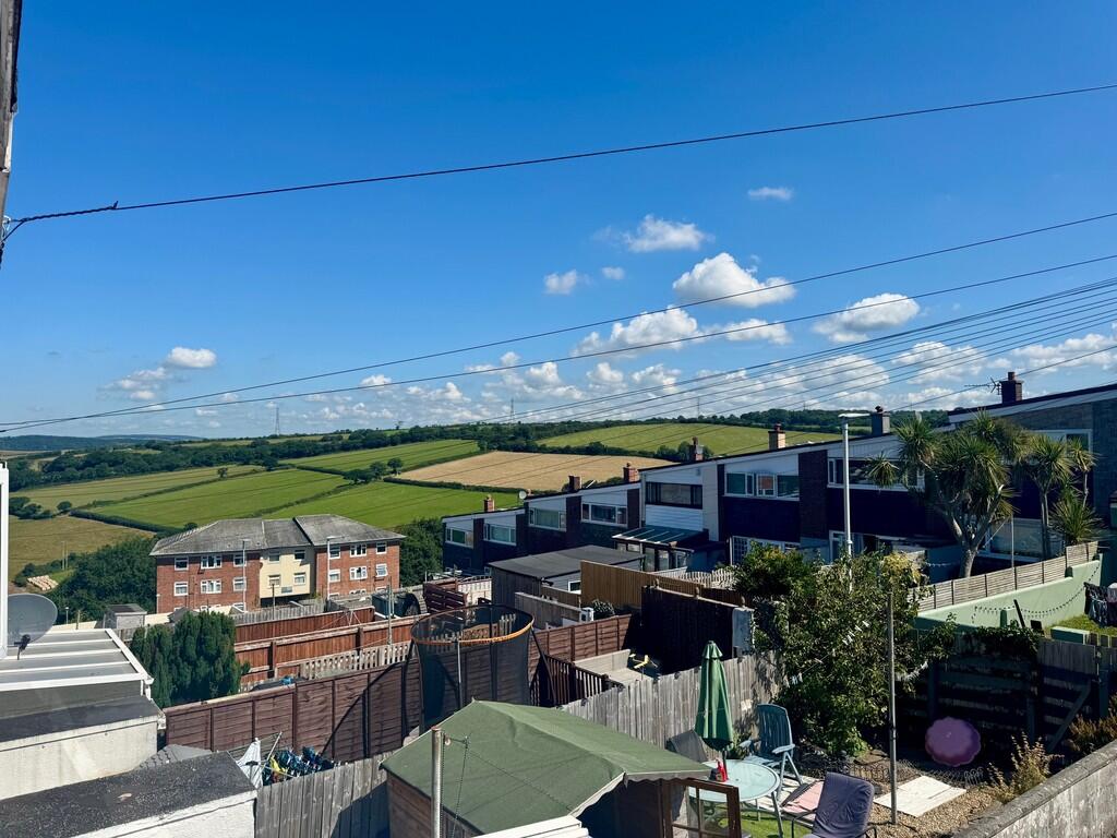 VIEWS TO REAR ELE...
