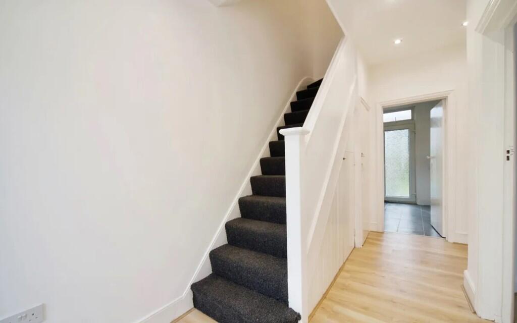 Screenshot 2025-0...