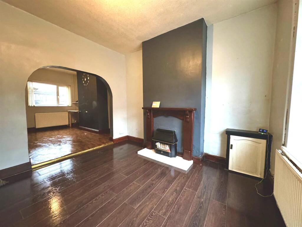 WhatsApp Image 2025-10-20 at 15.42.38.jpeg