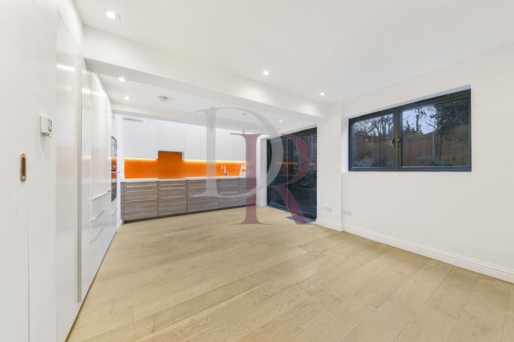 KITCHEN &amp; RECEPTION