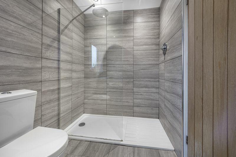 Bath/Shower/WC