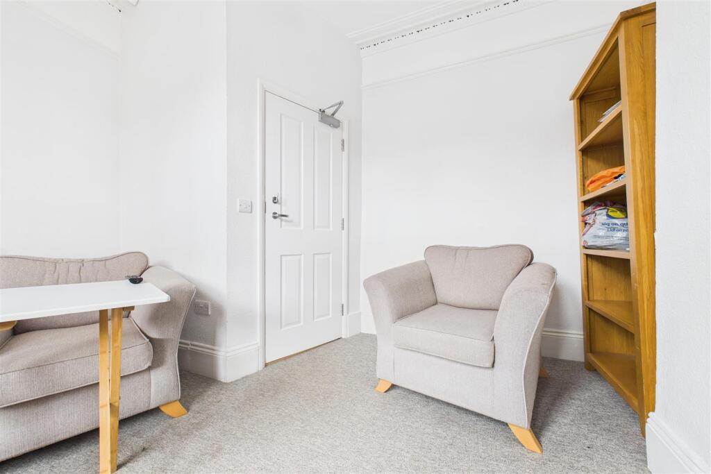 11 Osborne Villas, Kingsdown, Bristol BS2 8BP | Fr