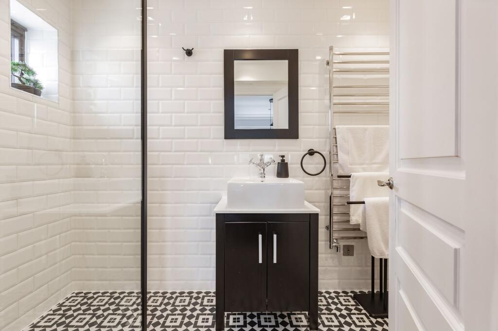 Ensuite (Bedroom Two)