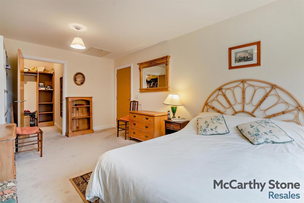 8667186-interior13-800.jpg