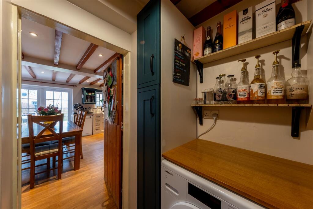 1 Parkfield House Cottages-011.jpg