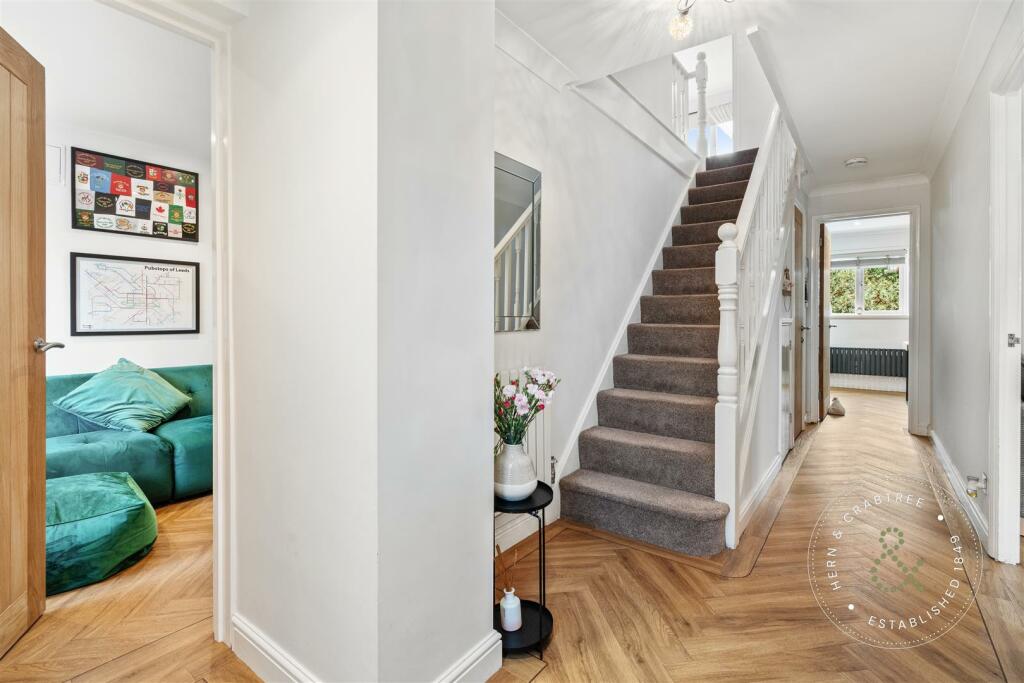 Acorn Grove, Pontprennau, Hern Crabtree (20).jpg