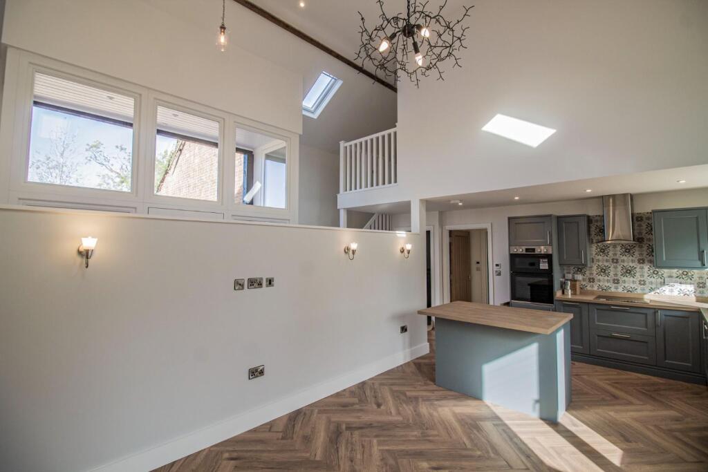 Dovedon Barn_Whepstead [Lofty Volume] 01.jpg