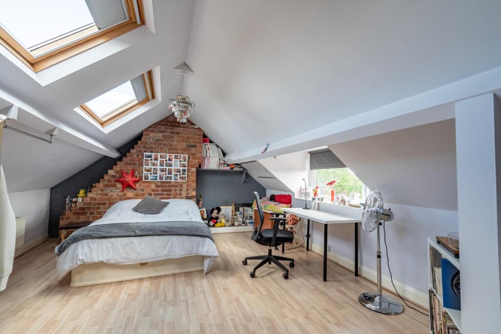 eastholme ave-43.jpg