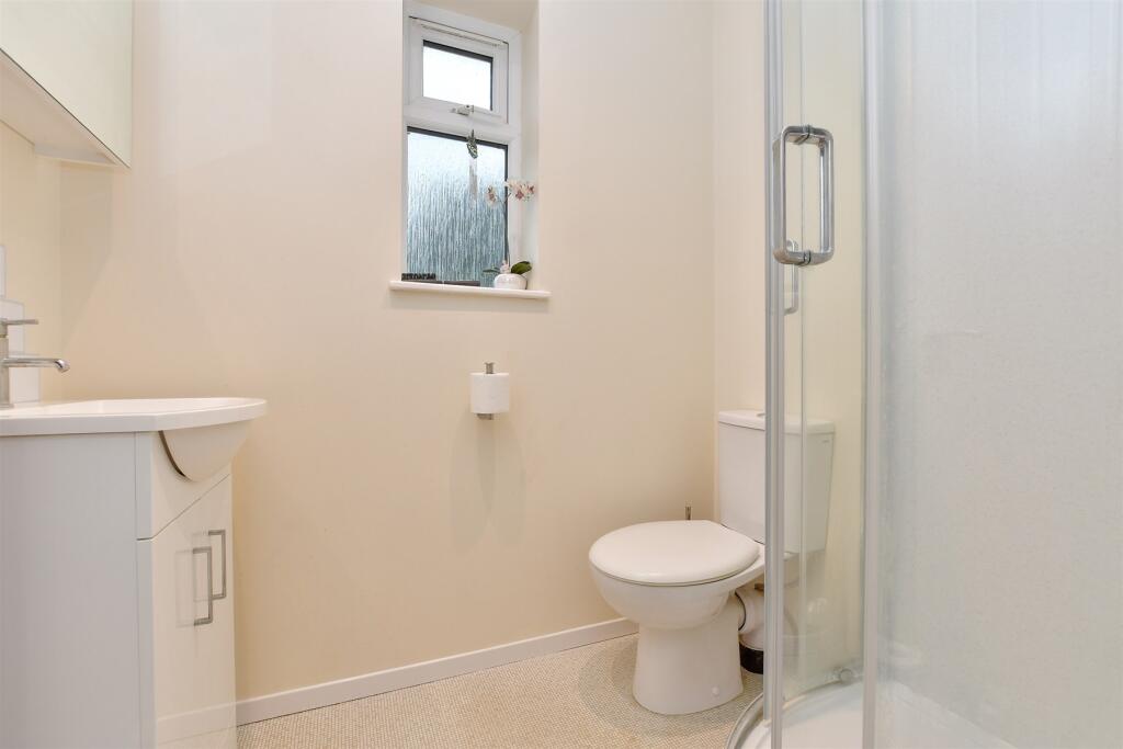 Annexe Shower Room