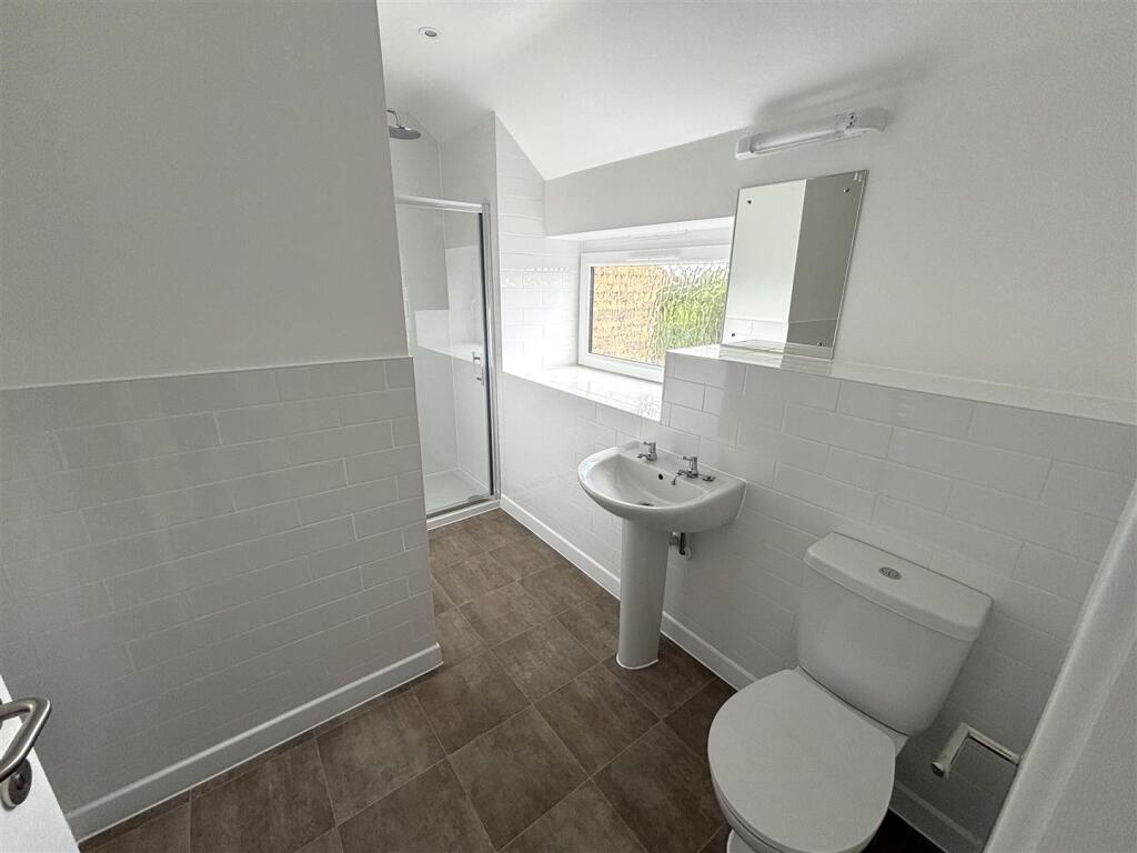 shower room.jpg