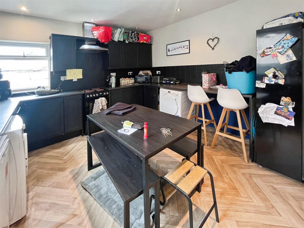 user_edited_photo-ef991f84_user-edited-f2fbd89d-32