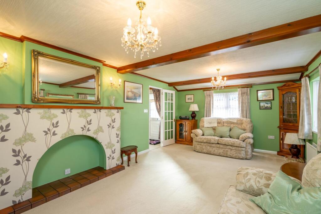 Sitting Room (2).jpg