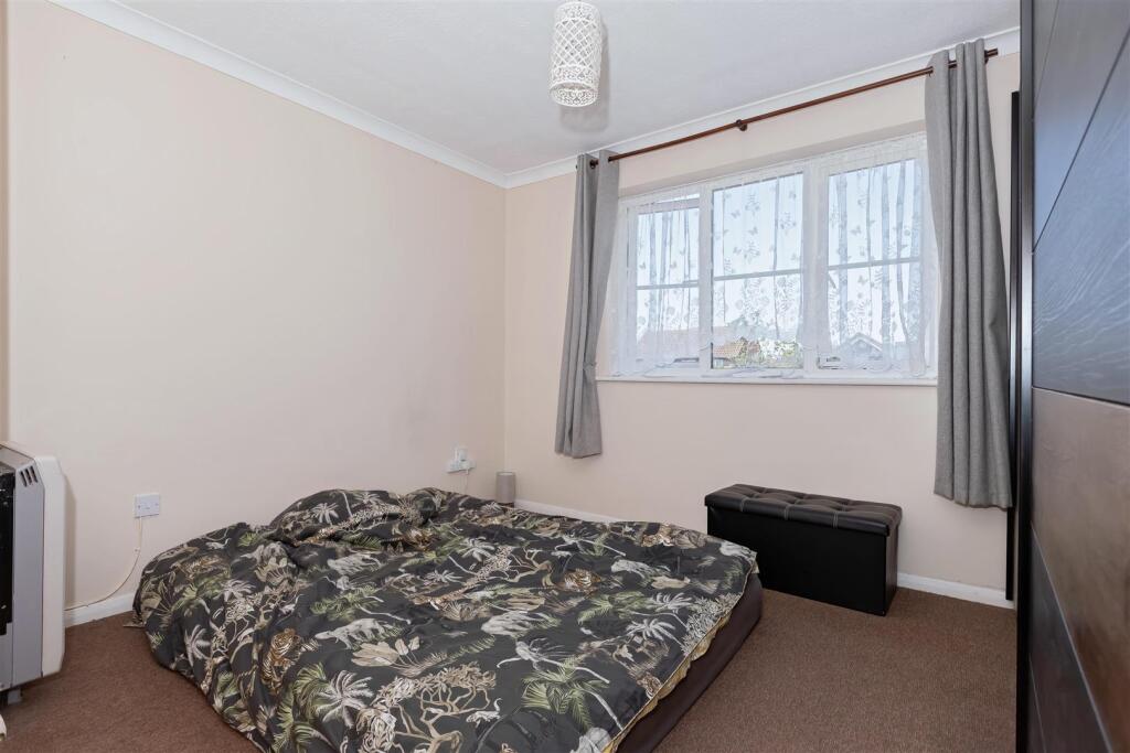 For Sale by Aspire Residential - Dorking Court