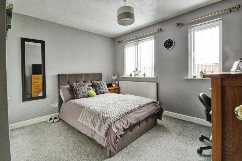 83917567-IMG_9803_4_5