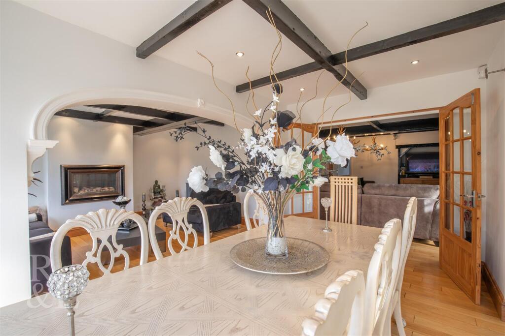 26 Lloyd Hill (34).jpg