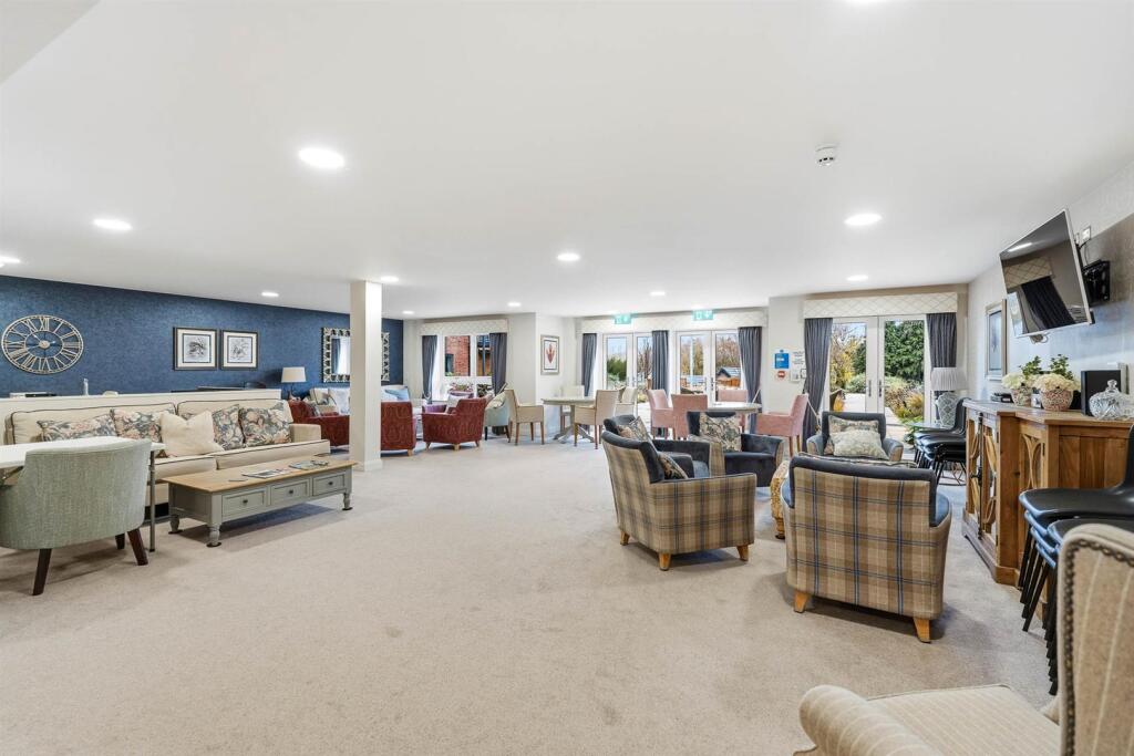 Coralie Court Building