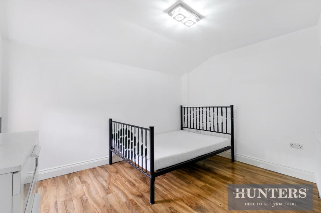 VICARAGE FARM ROAD, -9.jpg