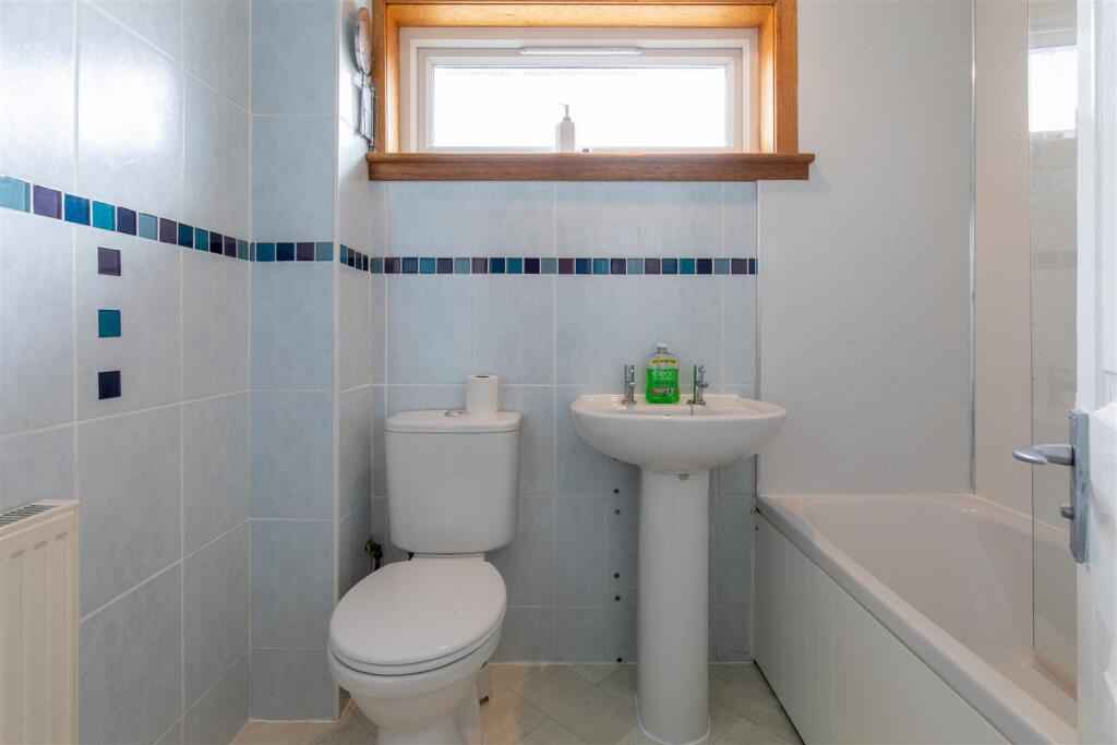 17 Staffa Court Perth-2.jpg