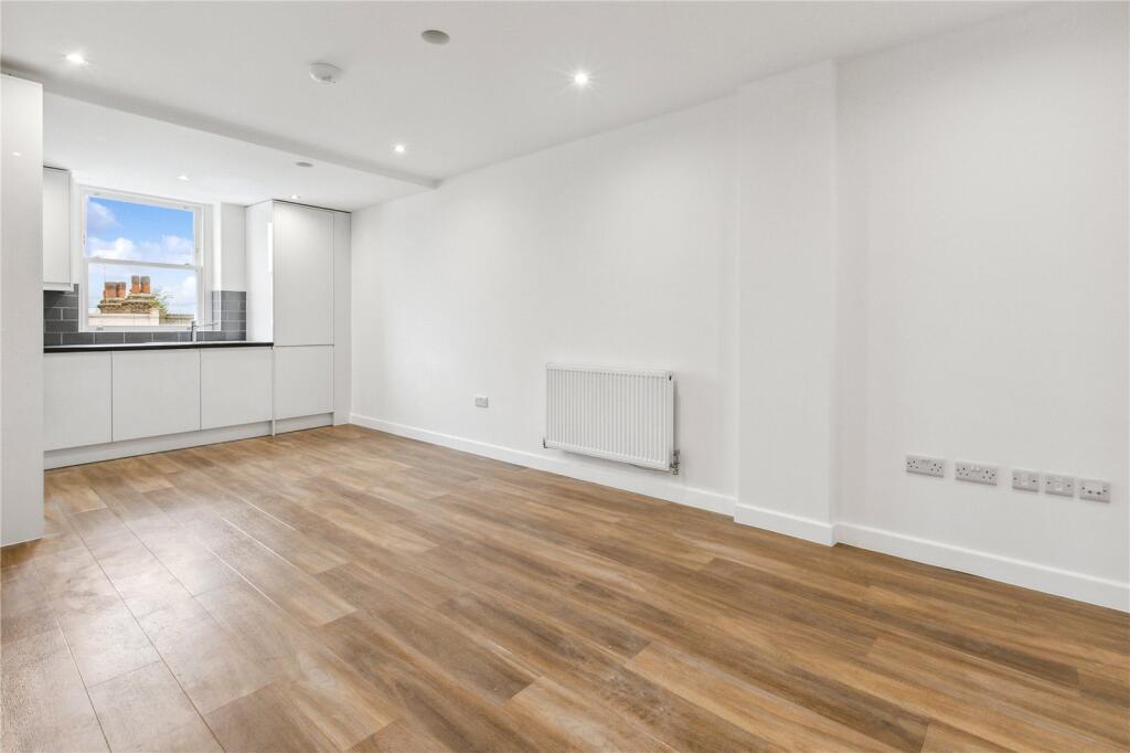Kitchen/Reception