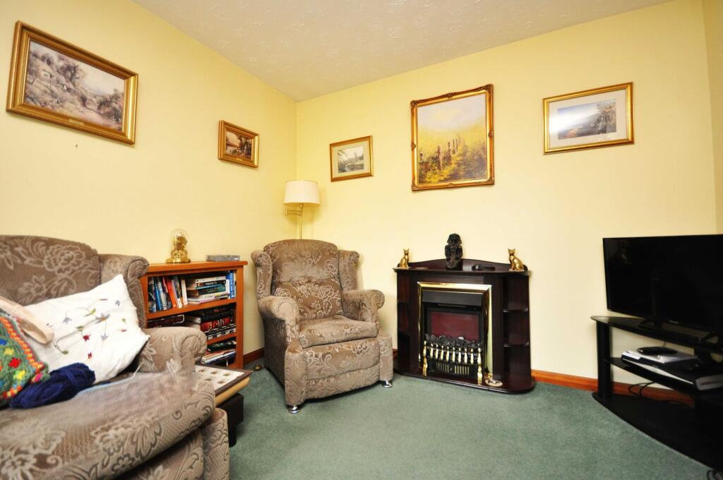 Lounge 3