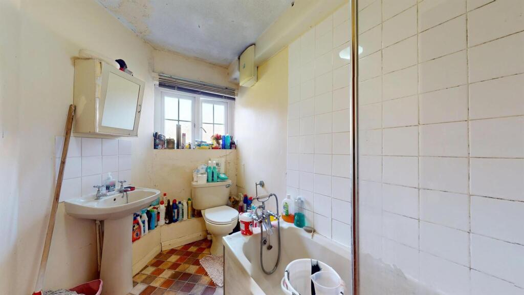 67f4e42123e5f2d8e6933973_b2b36e61770d56c9c8241df1d