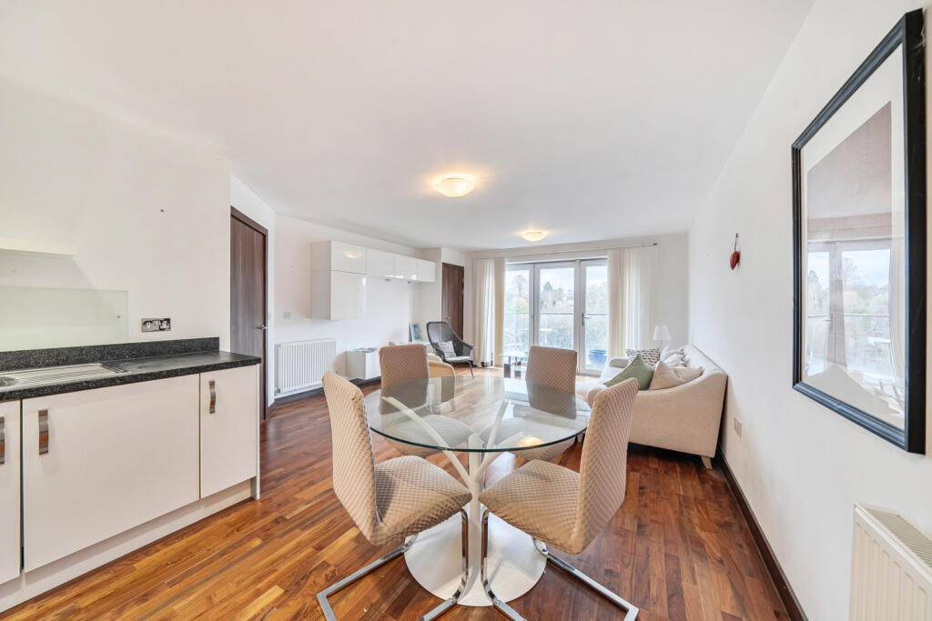 1384786-7-6925c50...