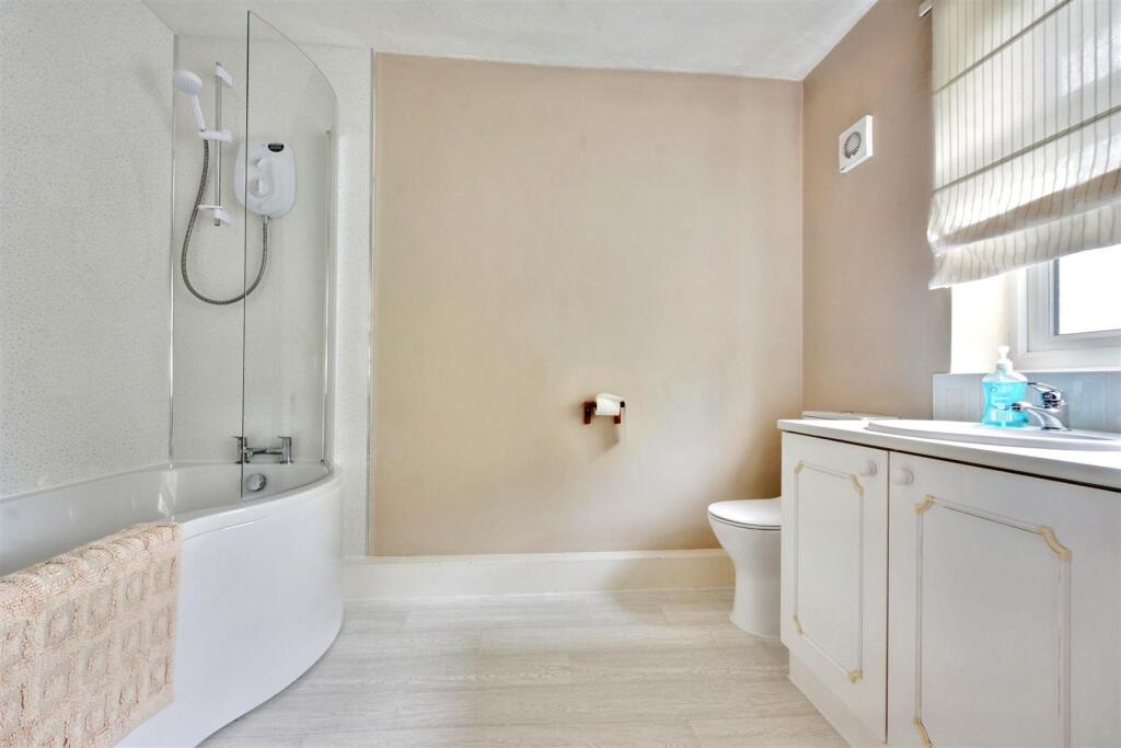 Bathroom.jpeg