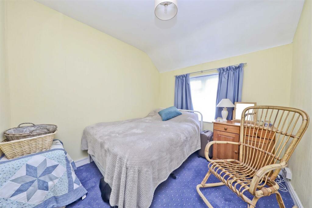 Second bedroom