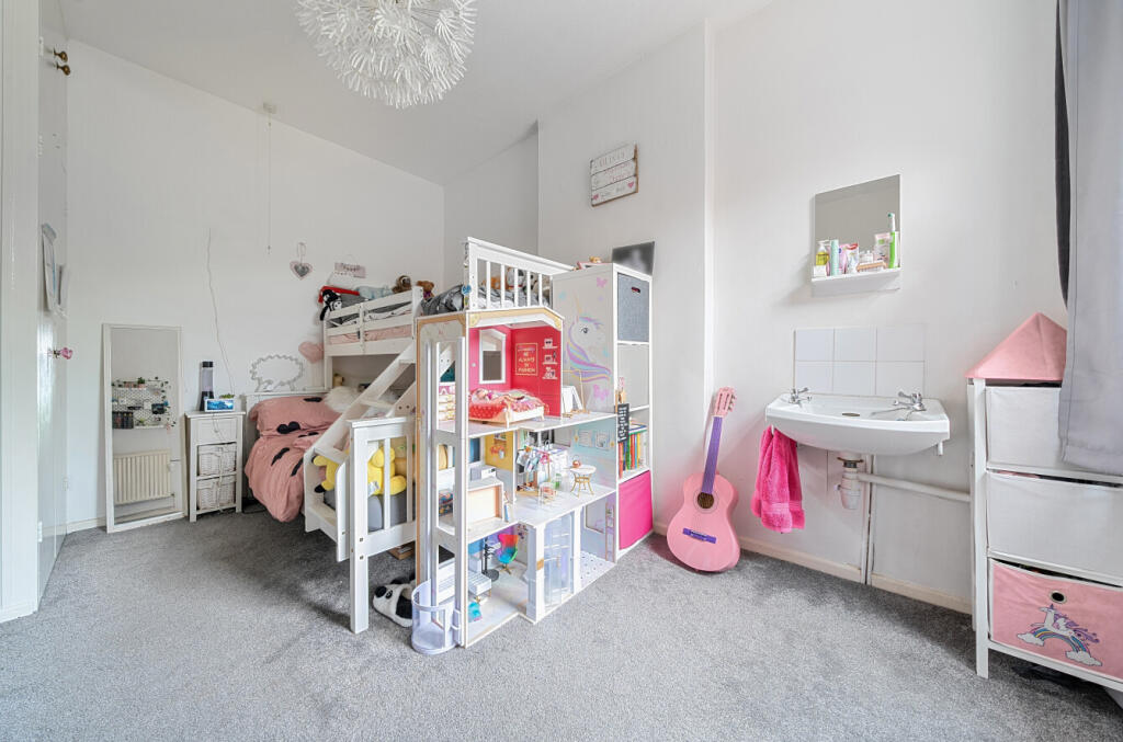 8-1299065-32-682f...