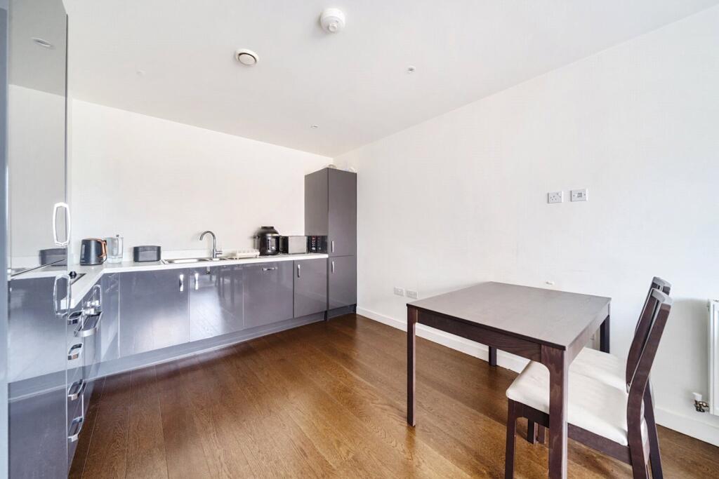 1342340-13-68a5a2...