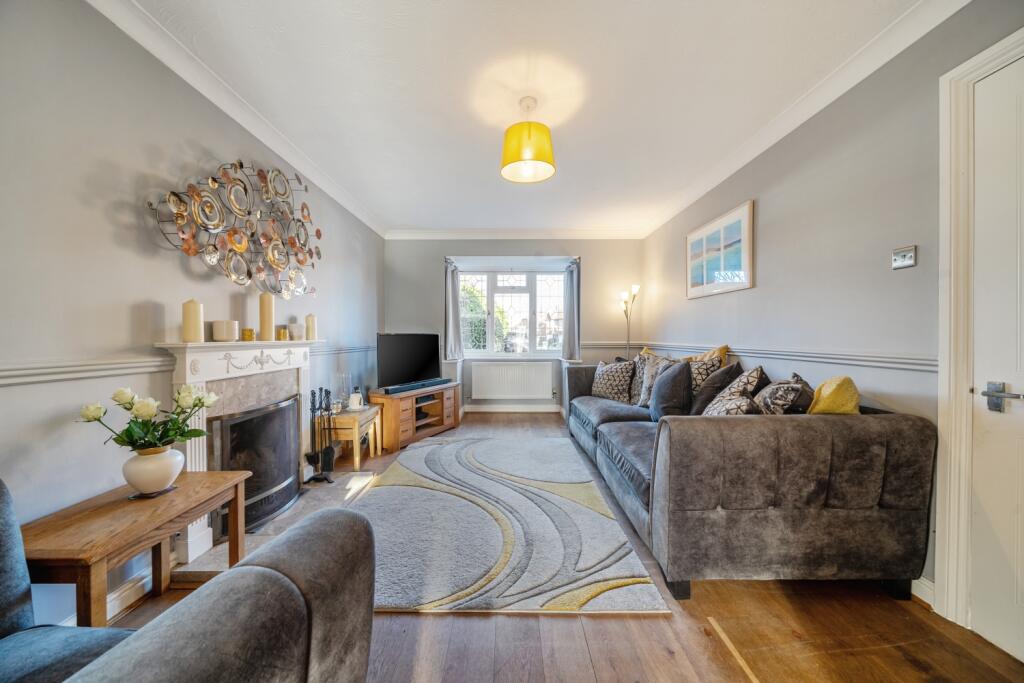 1385232-4-692f068dc89a2