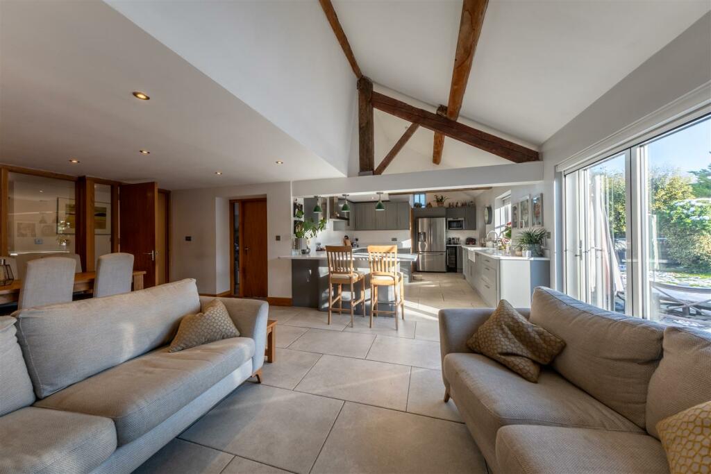 Threshing Barn-008.jpg