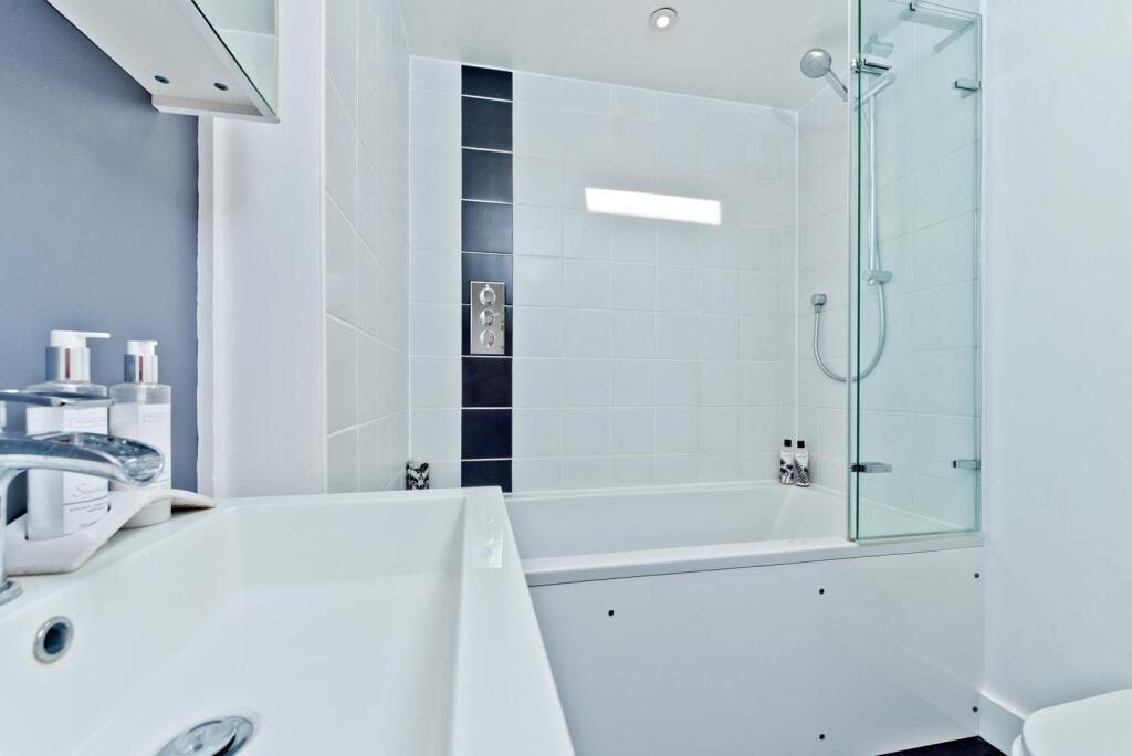 25ElmRd_0012.jpg