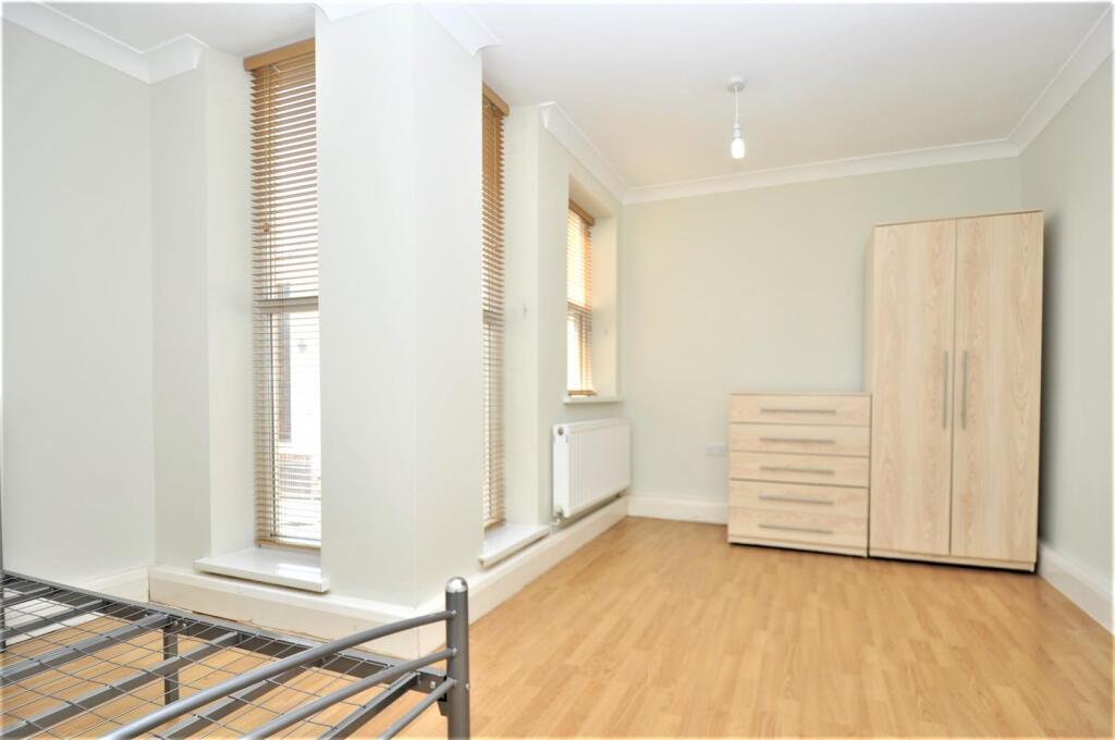 First Bedroom 1.jpg