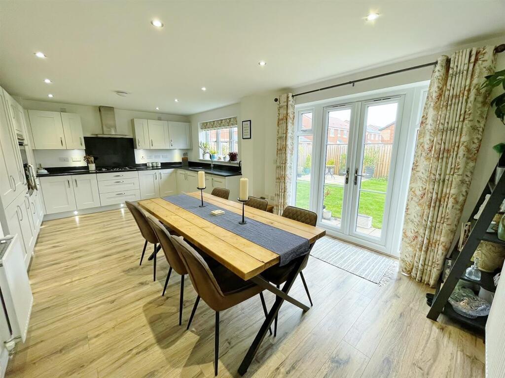 Kitchen Diner
