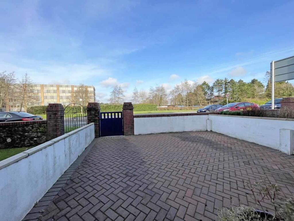 Fort Austin Avenue 28 Front Garden.jpg