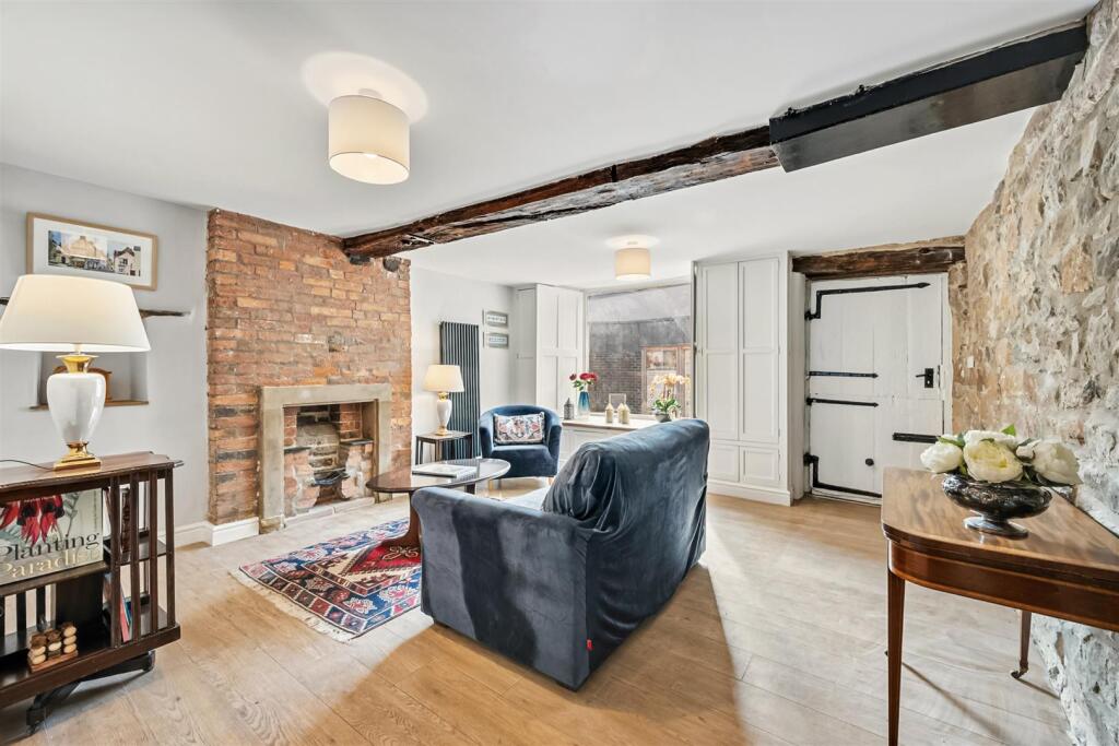 Reception Room - fireplace.jpg