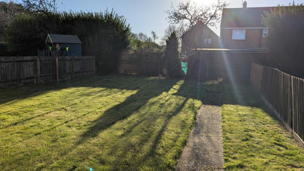 Pic 10 Garden.jpg