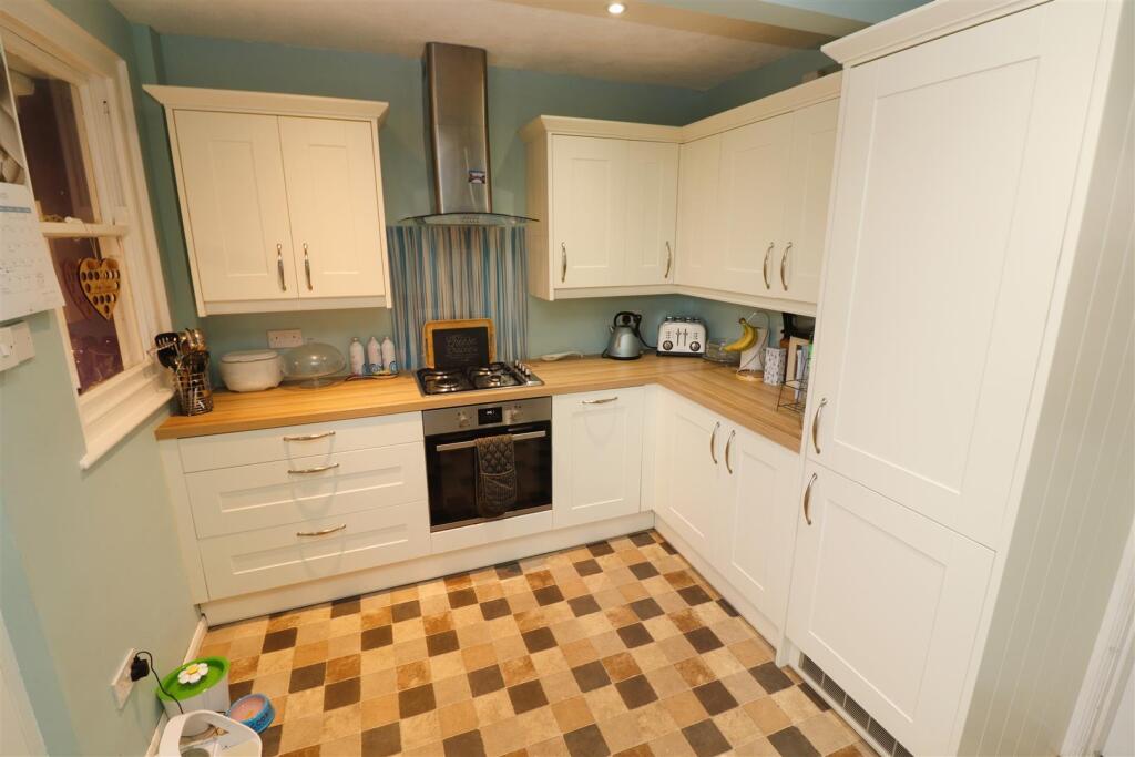 Kitchen / Dining Room