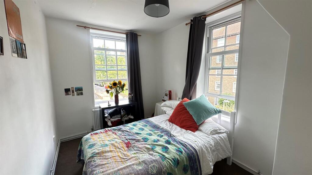 Wenham, Bedroom 2, EH.jpg