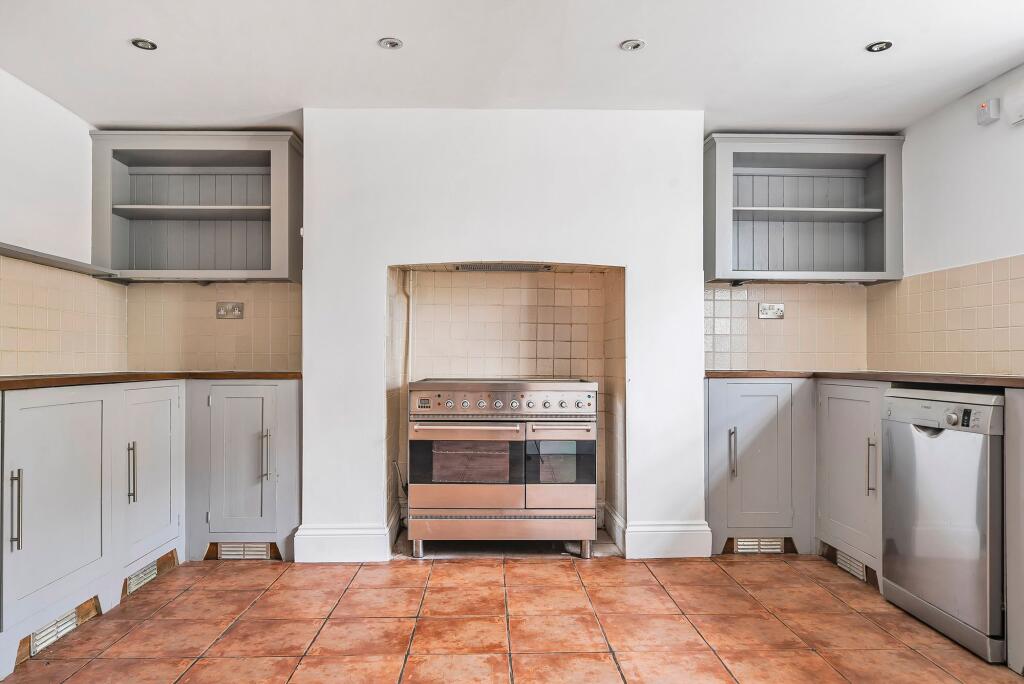 Kitchen / Breakfast Room