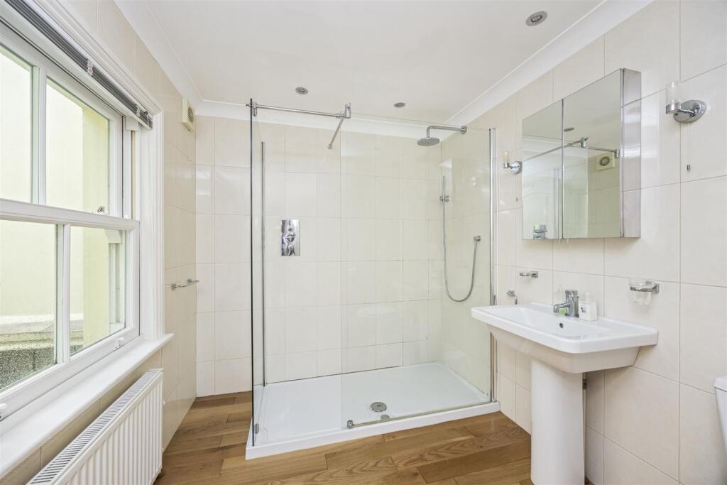 Shower Room/WC