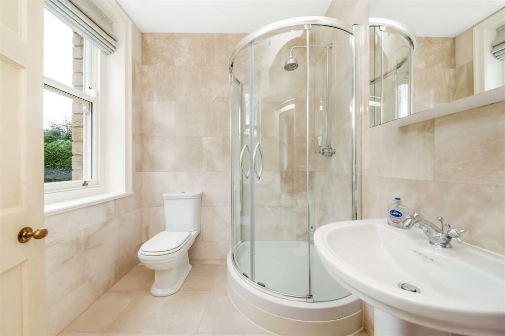 EN-SUITE SHOWER ROOM TO BEDROOM THREE